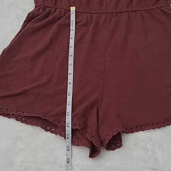 Roxy Quicksilver Red Tassel Tie Halter Romper Shorts Eyelet Women's Medium Boho - Picture 13 of 16